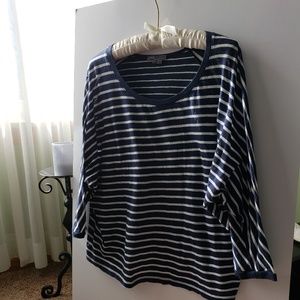 Vince Navy Blue White Striped Top 0156